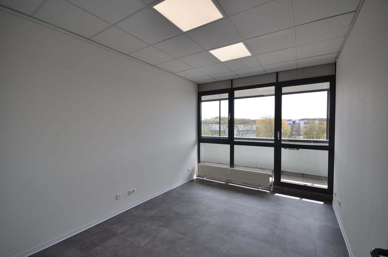 Pronájem kanceláře 300 m², Karl-Schurz-Straße, Paderborn, Severní Porýní-Vestfálsko Pronájem kanceláře 300 m², Karl-Schurz-Straße, Paderborn, Severní Porýní-Vestfálsko