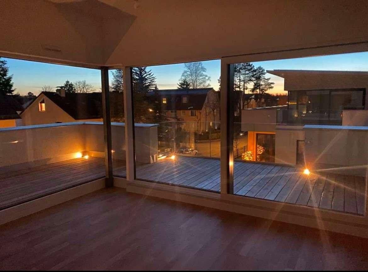 Pronájem bytu 2+1 75 m², Am Jagdweg 15, München, Bavorsko Pronájem bytu 2+1 75 m², Am Jagdweg 15, München, Bavorsko
