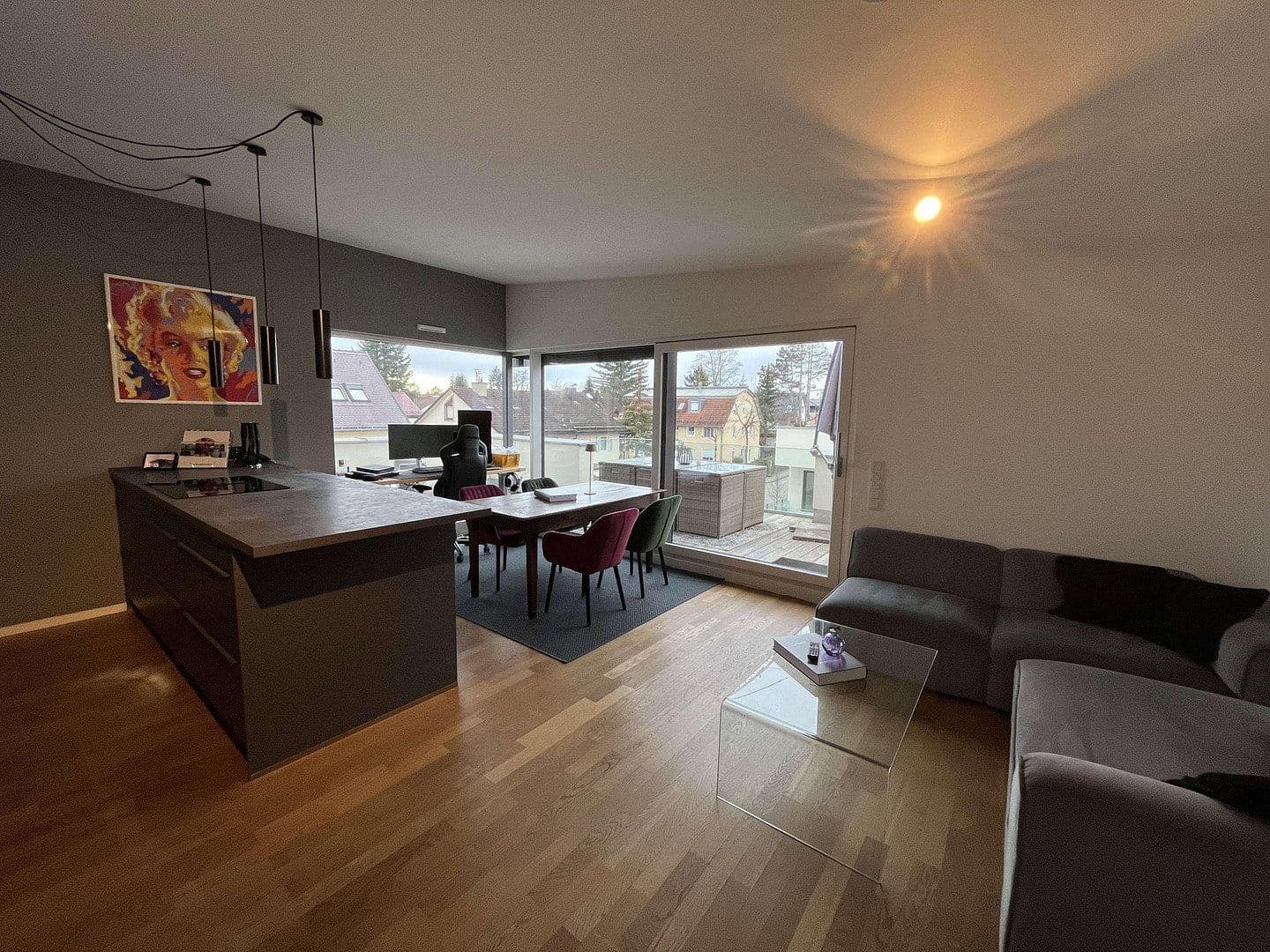Pronájem bytu 2+1 75 m², Am Jagdweg 15, München, Bavorsko Pronájem bytu 2+1 75 m², Am Jagdweg 15, München, Bavorsko