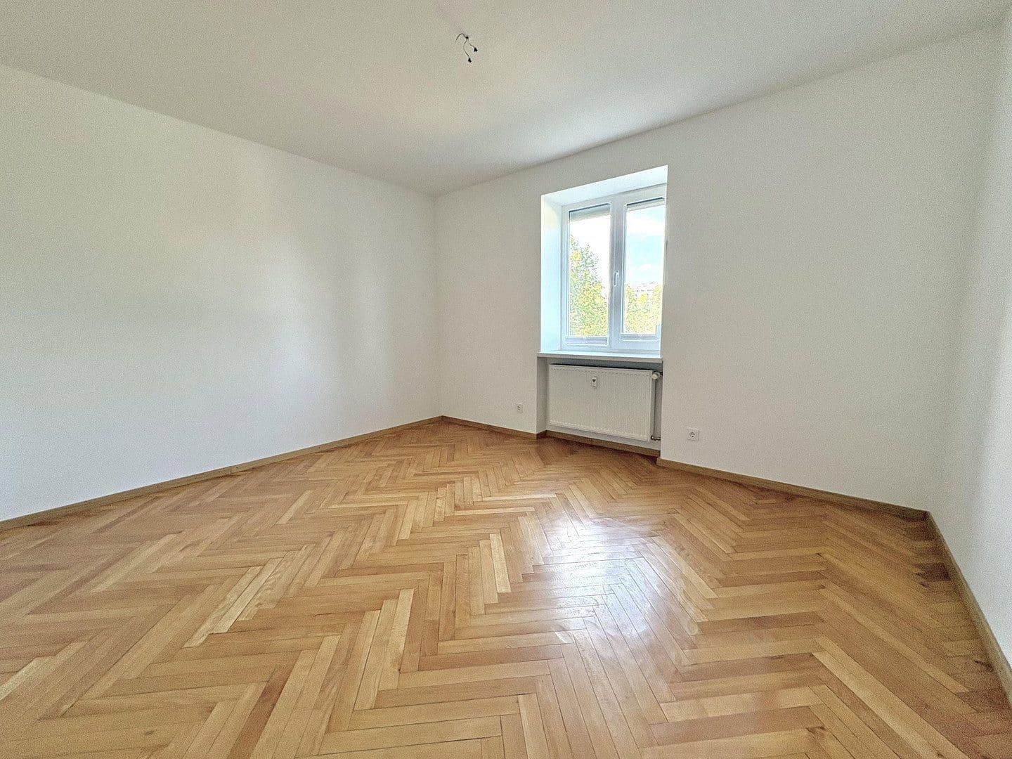 Prodej bytu 3+1 100 m², Levi-Strauss-Straße 9, Kitzingen, Bavorsko Prodej bytu 3+1 100 m², Levi-Strauss-Straße 9, Kitzingen, Bavorsko