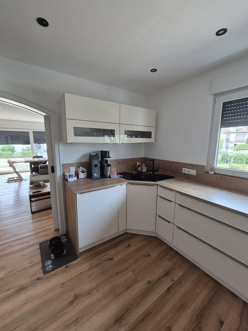 Prodej domu 143 m², pozemek 683 m², Linkenheim-Hochstetten, Bádensko-Württembersko Prodej domu 143 m², pozemek 683 m², Linkenheim-Hochstetten, Bádensko-Württembersko
