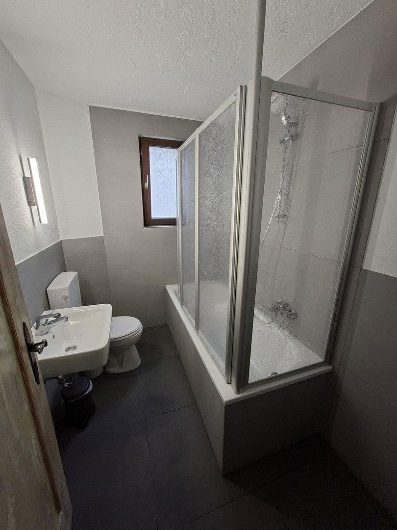 Prodej domu 143 m², pozemek 683 m², Linkenheim-Hochstetten, Bádensko-Württembersko Prodej domu 143 m², pozemek 683 m², Linkenheim-Hochstetten, Bádensko-Württembersko