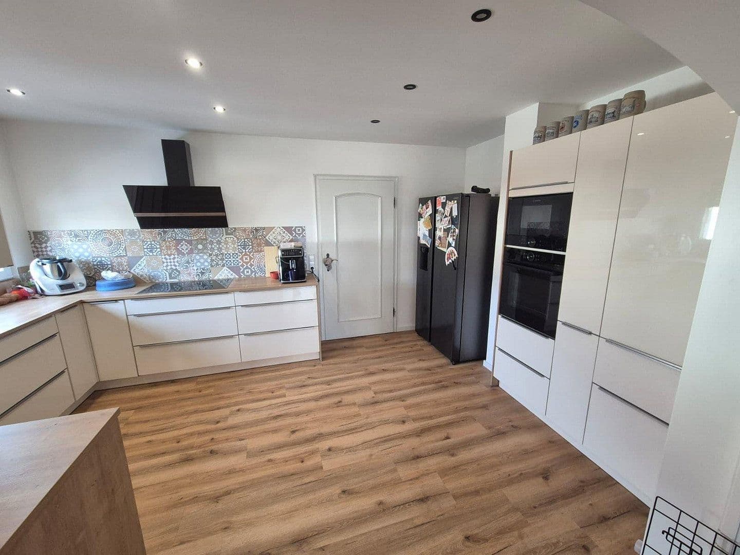 Prodej domu 143 m², pozemek 683 m², Linkenheim-Hochstetten, Bádensko-Württembersko Prodej domu 143 m², pozemek 683 m², Linkenheim-Hochstetten, Bádensko-Württembersko