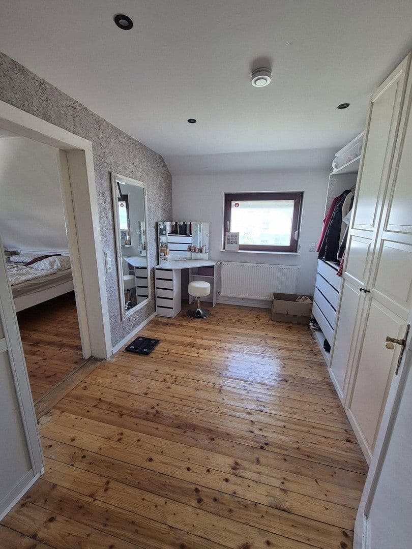 Prodej domu 143 m², pozemek 683 m², Linkenheim-Hochstetten, Bádensko-Württembersko Prodej domu 143 m², pozemek 683 m², Linkenheim-Hochstetten, Bádensko-Württembersko
