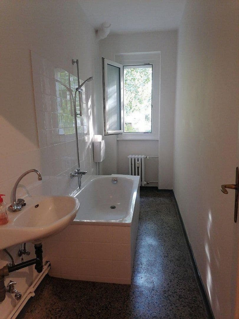 Prodej bytu 2+1 52 m², Attilagarten 6, Berlin, Berlín Prodej bytu 2+1 52 m², Attilagarten 6, Berlin, Berlín