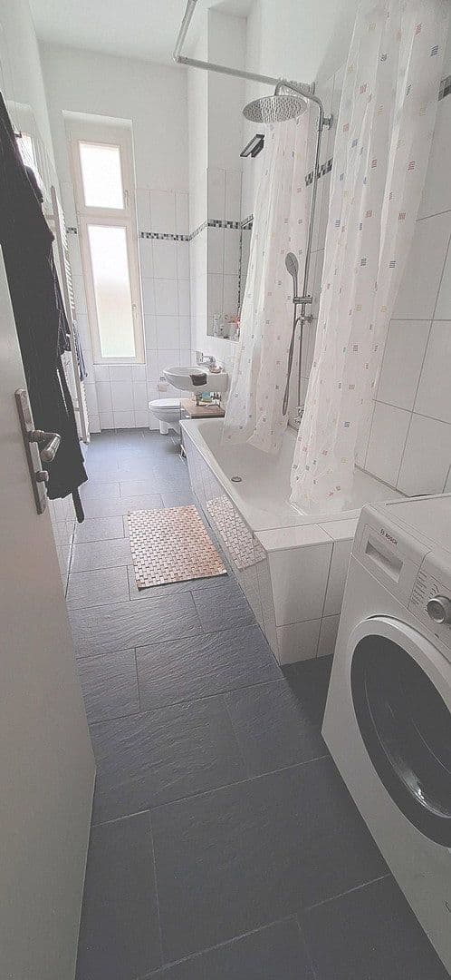 Prodej bytu 4+1 107 m², Berlin, Berlín Prodej bytu 4+1 107 m², Berlin, Berlín