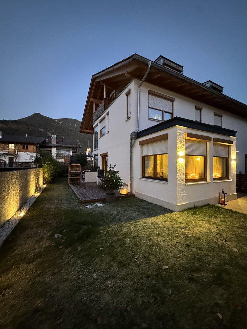 Prodej domu 125 m², pozemek 60 m², Garmisch-Partenkirchen, Bavorsko Prodej domu 125 m², pozemek 60 m², Garmisch-Partenkirchen, Bavorsko