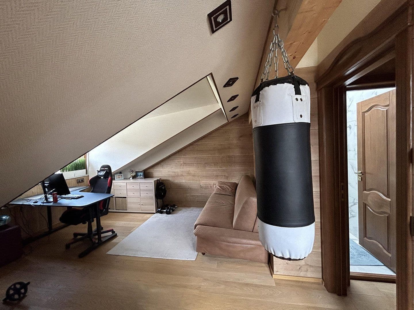 Prodej domu 125 m², pozemek 60 m², Garmisch-Partenkirchen, Bavorsko Prodej domu 125 m², pozemek 60 m², Garmisch-Partenkirchen, Bavorsko