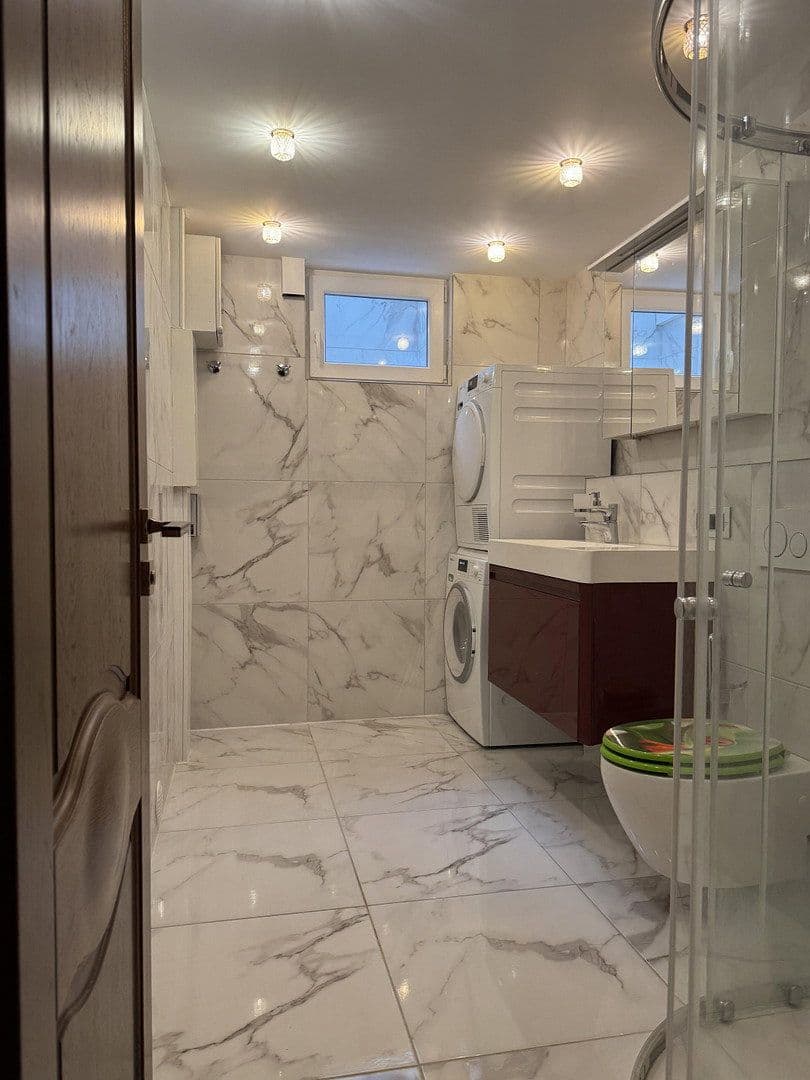 Prodej domu 125 m², pozemek 60 m², Garmisch-Partenkirchen, Bavorsko Prodej domu 125 m², pozemek 60 m², Garmisch-Partenkirchen, Bavorsko