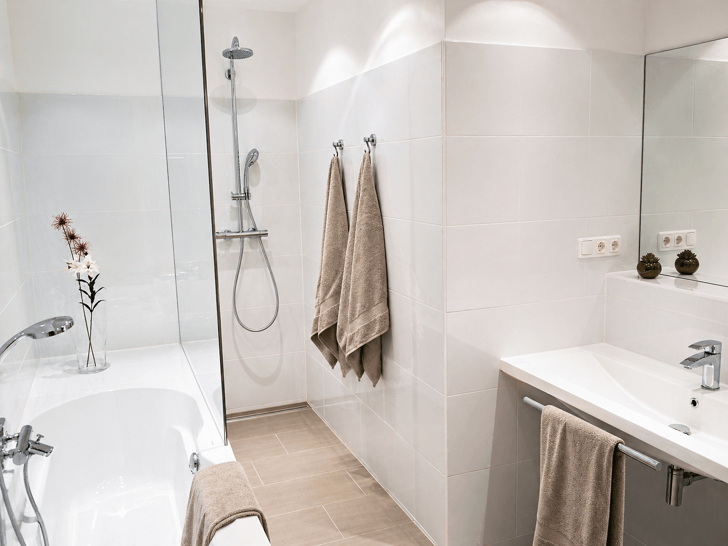 Prodej bytu 4+1 115 m², Berlin, Berlín Prodej bytu 4+1 115 m², Berlin, Berlín