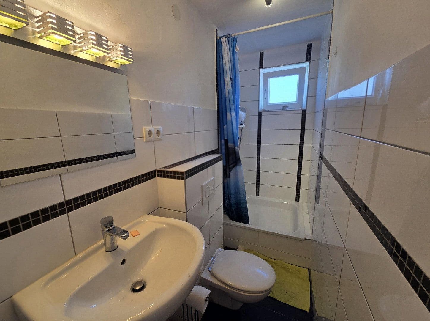 Prodej domu 134 m², pozemek 911 m², Schauernheimer Straße 20, Dannstadt-Schauernheim, Porýní-Falc Prodej domu 134 m², pozemek 911 m², Schauernheimer Straße 20, Dannstadt-Schauernheim, Porýní-Falc