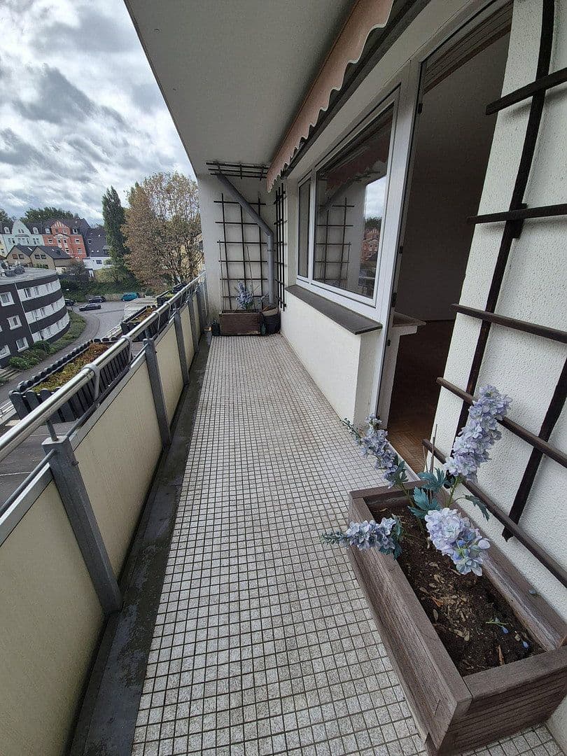 Prodej bytu 4+1 98 m², Wuppertal Cronenberg, Severní Porýní-Vestfálsko Prodej bytu 4+1 98 m², Wuppertal Cronenberg, Severní Porýní-Vestfálsko