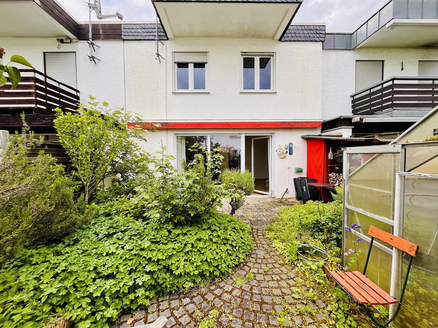Prodej domu 120 m², pozemek 195 m², Bonn, Severní Porýní-Vestfálsko Prodej domu 120 m², pozemek 195 m², Bonn, Severní Porýní-Vestfálsko