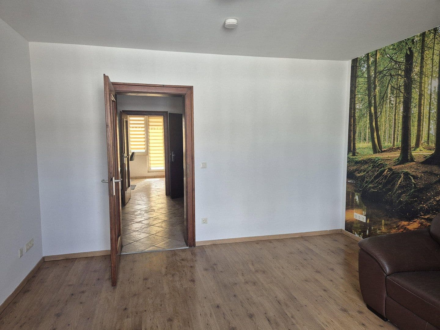Pronájem bytu 1+1 43 m², Düsseldorf, Severní Porýní-Vestfálsko Pronájem bytu 1+1 43 m², Düsseldorf, Severní Porýní-Vestfálsko