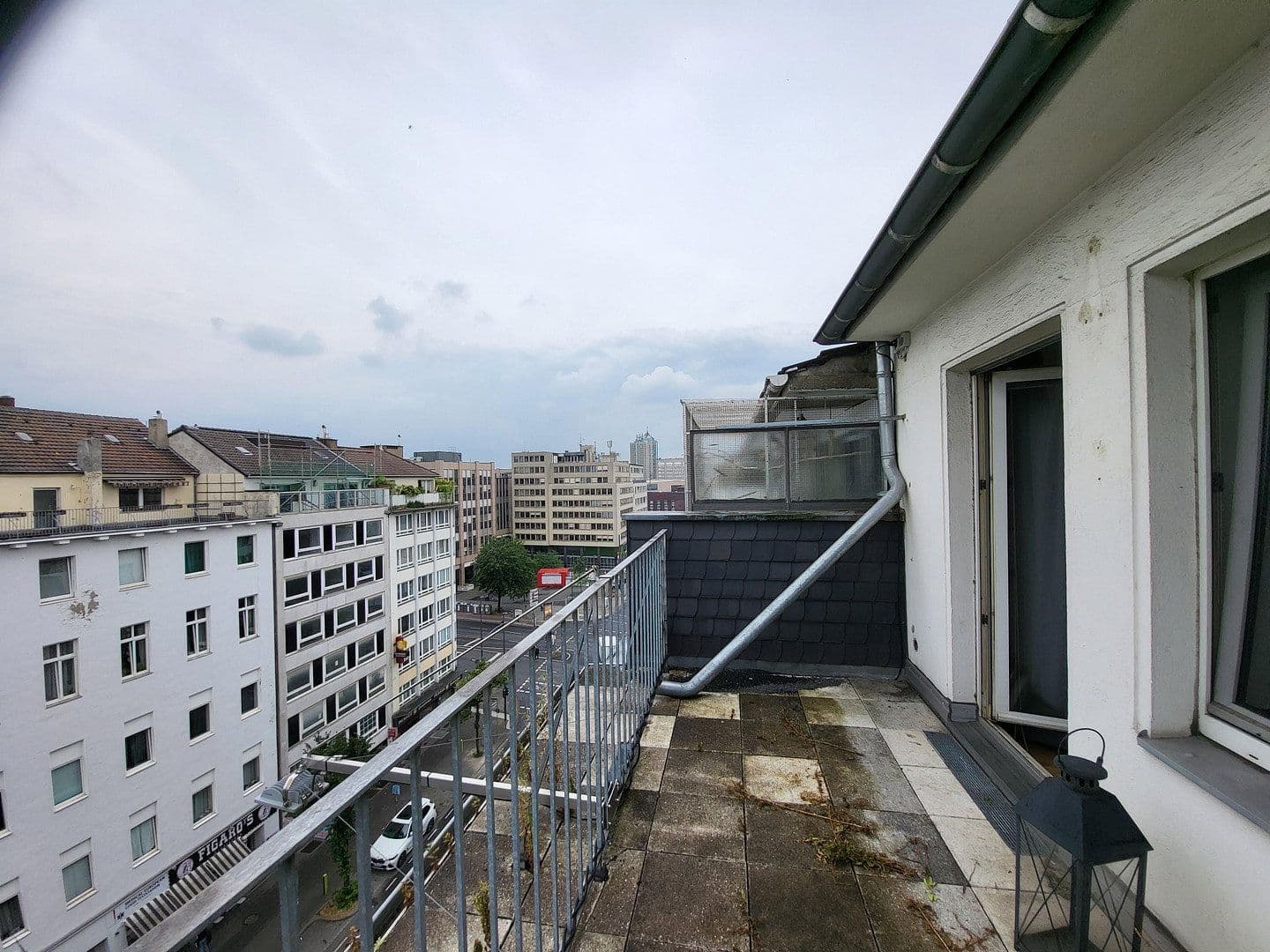 Pronájem bytu 1+1 43 m², Düsseldorf, Severní Porýní-Vestfálsko Pronájem bytu 1+1 43 m², Düsseldorf, Severní Porýní-Vestfálsko