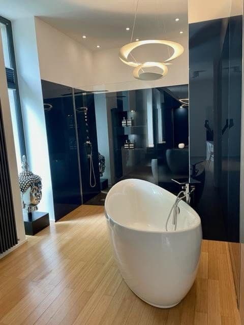 Prodej domu 395 m², pozemek 1.737 m², Berlin, Berlín Prodej domu 395 m², pozemek 1.737 m², Berlin, Berlín