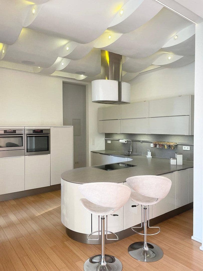 Prodej domu 395 m², pozemek 1.737 m², Berlin, Berlín Prodej domu 395 m², pozemek 1.737 m², Berlin, Berlín