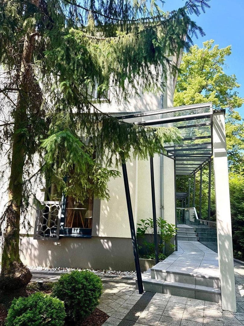Prodej domu 395 m², pozemek 1.737 m², Berlin, Berlín Prodej domu 395 m², pozemek 1.737 m², Berlin, Berlín