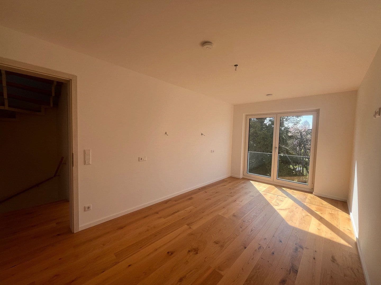 Prodej domu 158 m², pozemek 223 m², Planegger Straße 43a, Germering, Bavorsko Prodej domu 158 m², pozemek 223 m², Planegger Straße 43a, Germering, Bavorsko