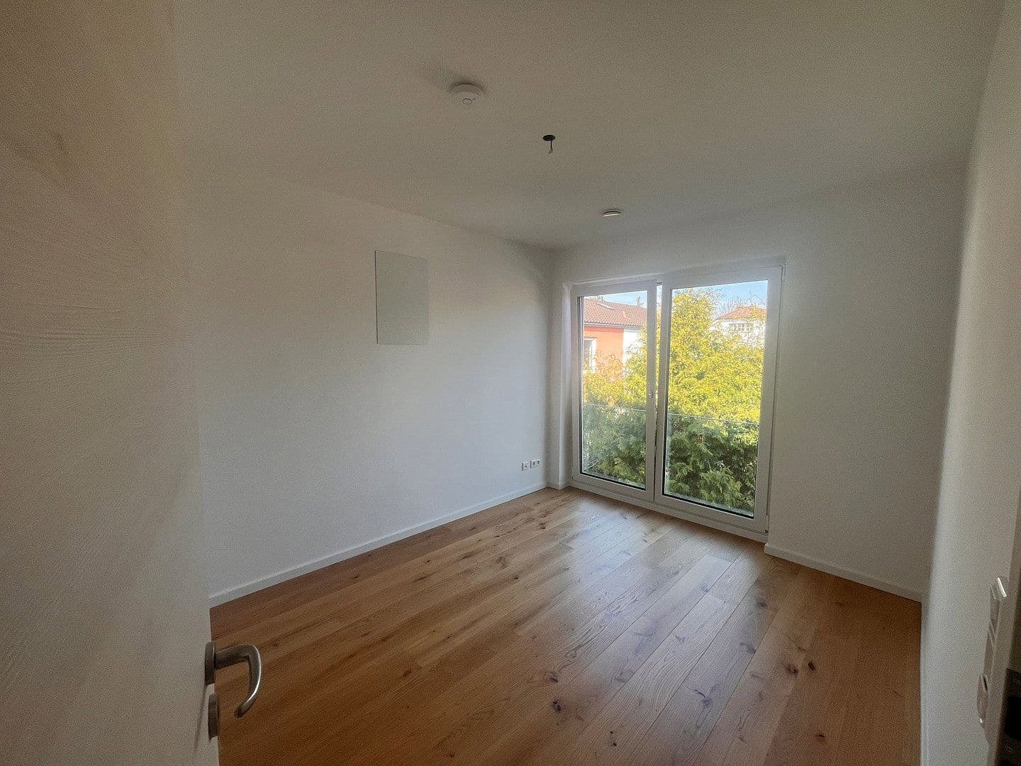 Prodej domu 158 m², pozemek 223 m², Planegger Straße 43a, Germering, Bavorsko Prodej domu 158 m², pozemek 223 m², Planegger Straße 43a, Germering, Bavorsko