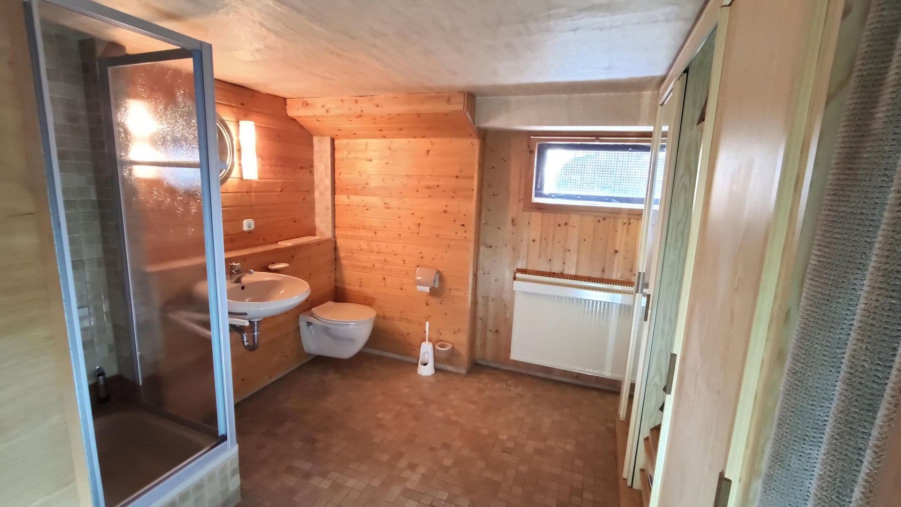 Prodej domu 145 m², pozemek 1.586 m², Dombühl, Bavorsko Prodej domu 145 m², pozemek 1.586 m², Dombühl, Bavorsko