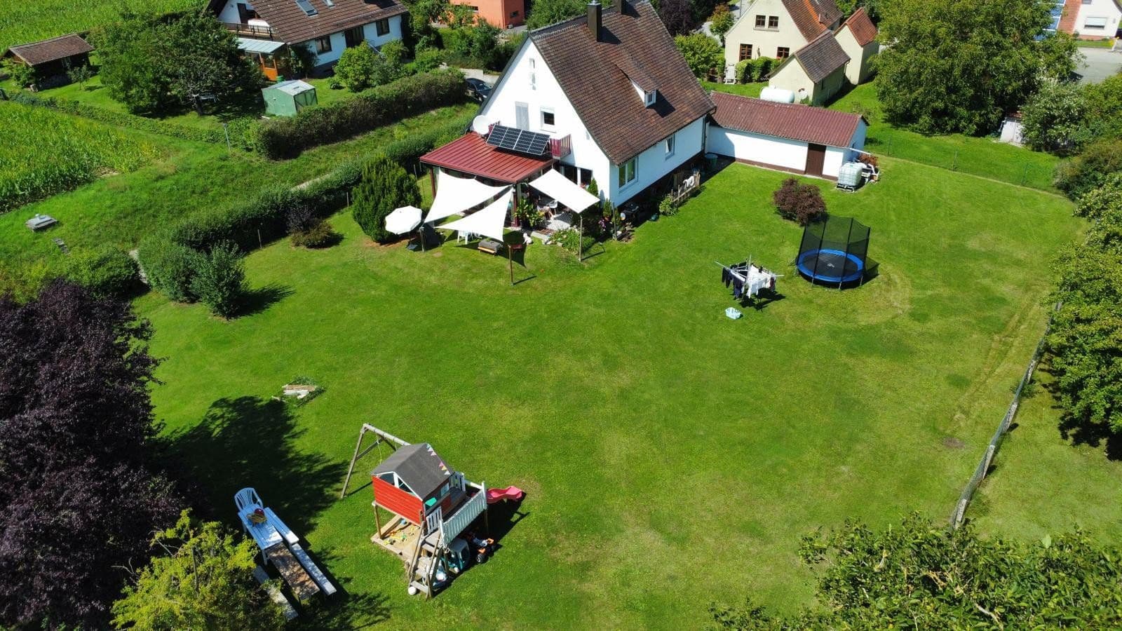 Prodej domu 145 m², pozemek 1.586 m², Dombühl, Bavorsko Prodej domu 145 m², pozemek 1.586 m², Dombühl, Bavorsko