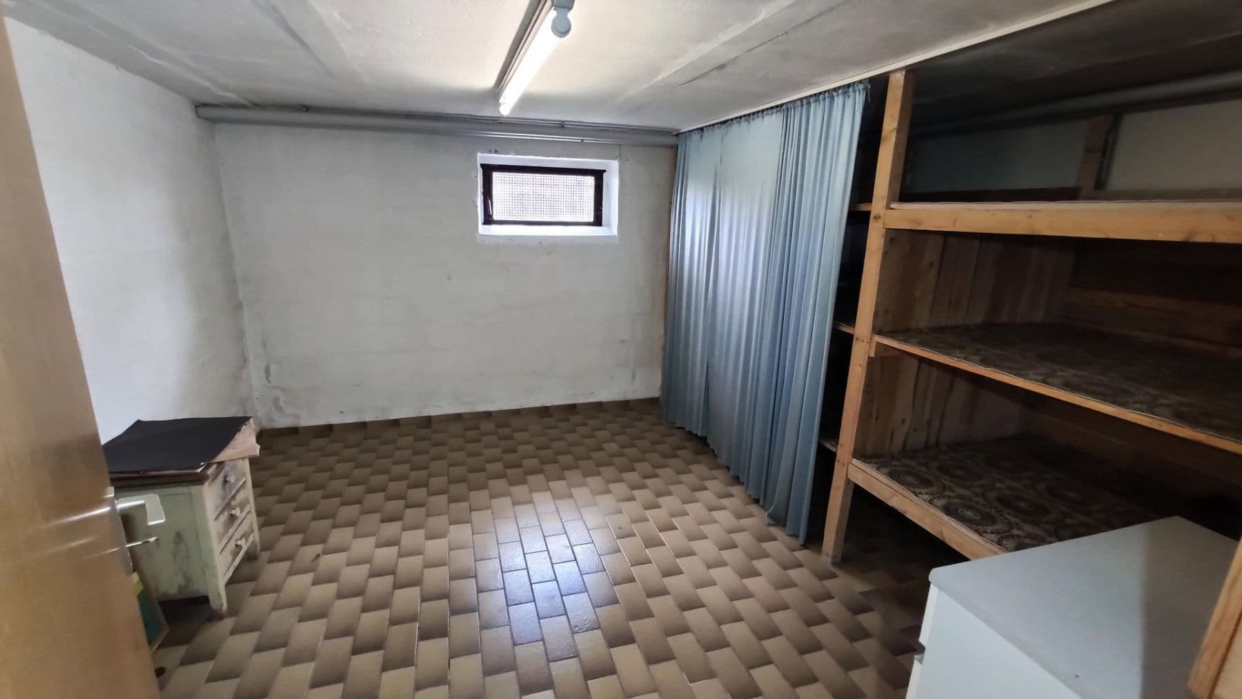 Prodej domu 145 m², pozemek 1.586 m², Dombühl, Bavorsko Prodej domu 145 m², pozemek 1.586 m², Dombühl, Bavorsko