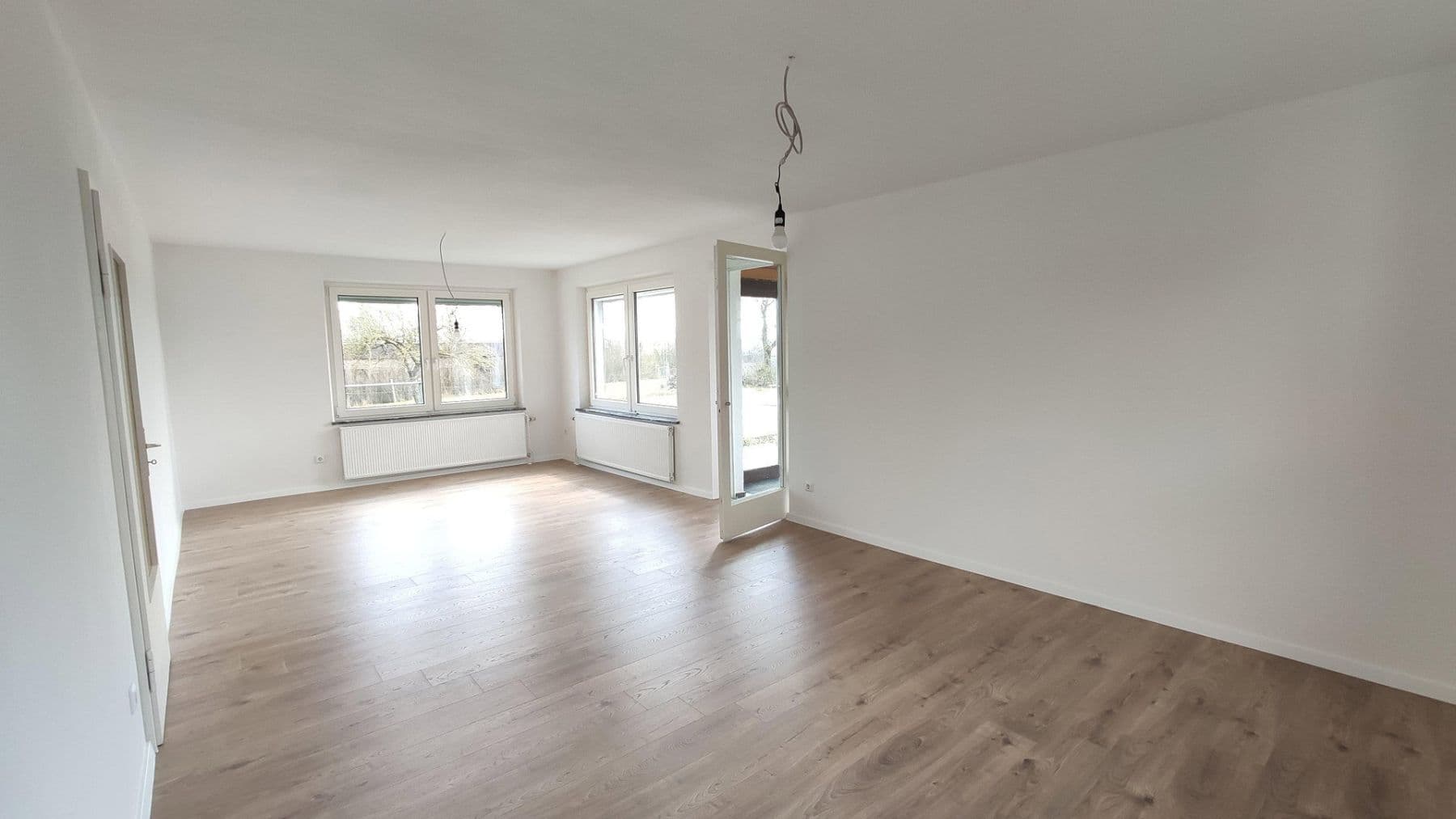 Prodej domu 145 m², pozemek 1.586 m², Dombühl, Bavorsko Prodej domu 145 m², pozemek 1.586 m², Dombühl, Bavorsko