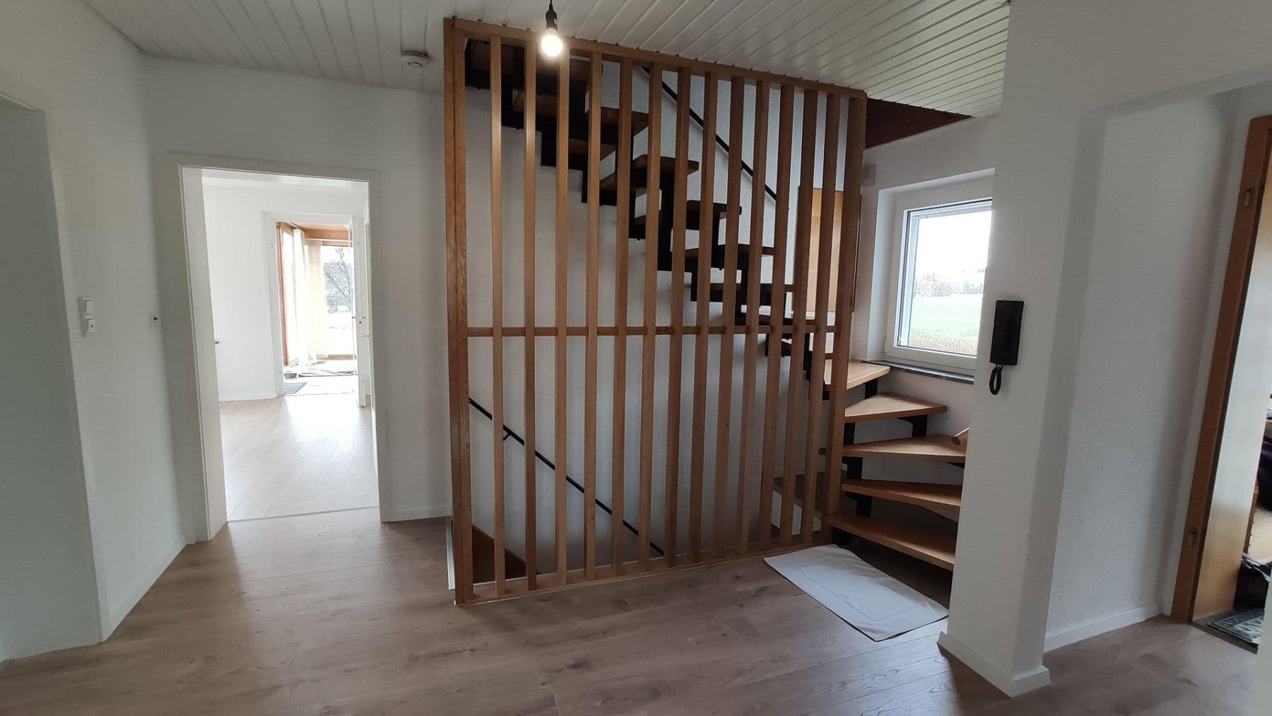 Prodej domu 145 m², pozemek 1.586 m², Dombühl, Bavorsko Prodej domu 145 m², pozemek 1.586 m², Dombühl, Bavorsko