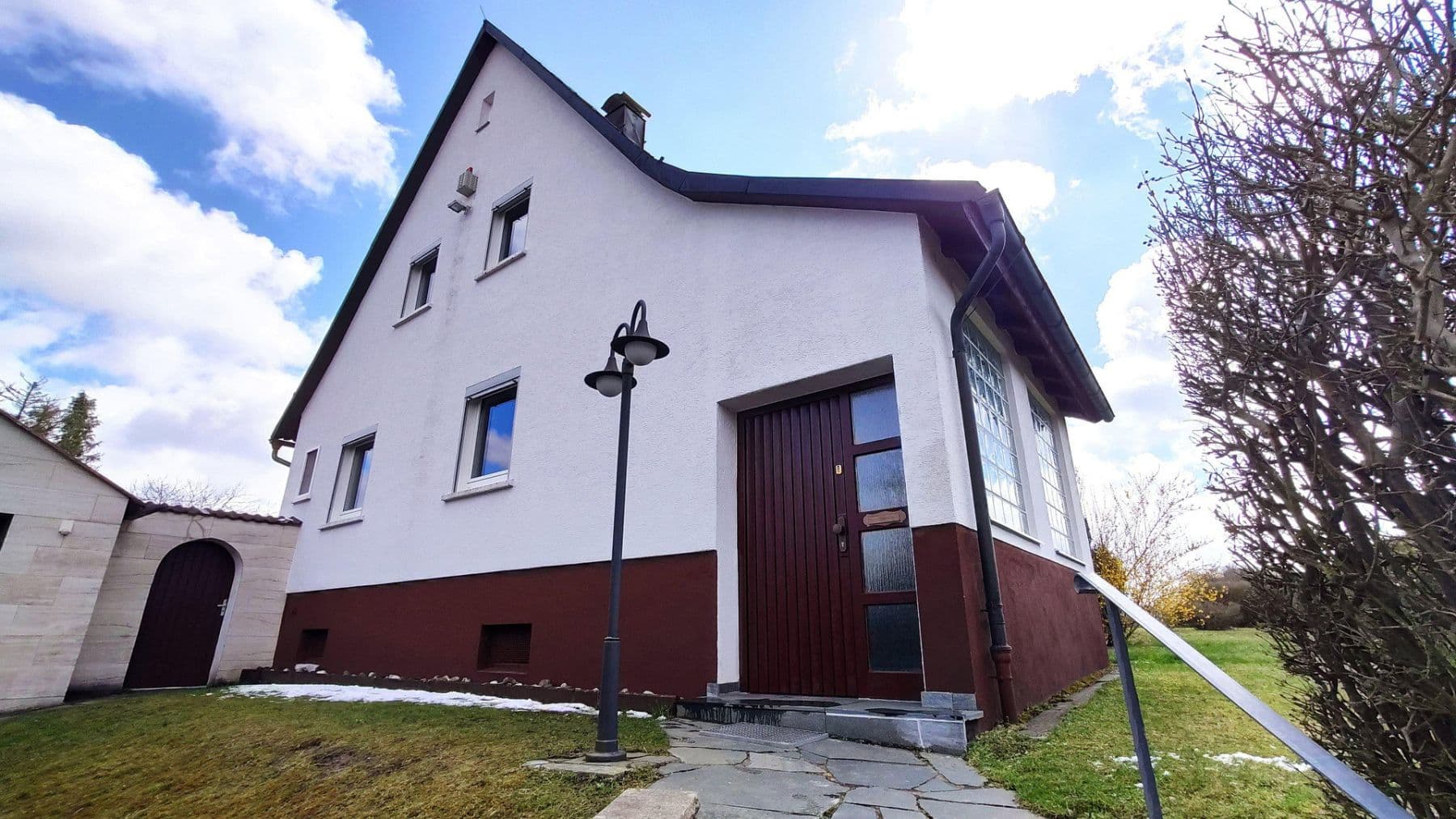 Prodej domu 145 m², pozemek 1.586 m², Dombühl, Bavorsko Prodej domu 145 m², pozemek 1.586 m², Dombühl, Bavorsko