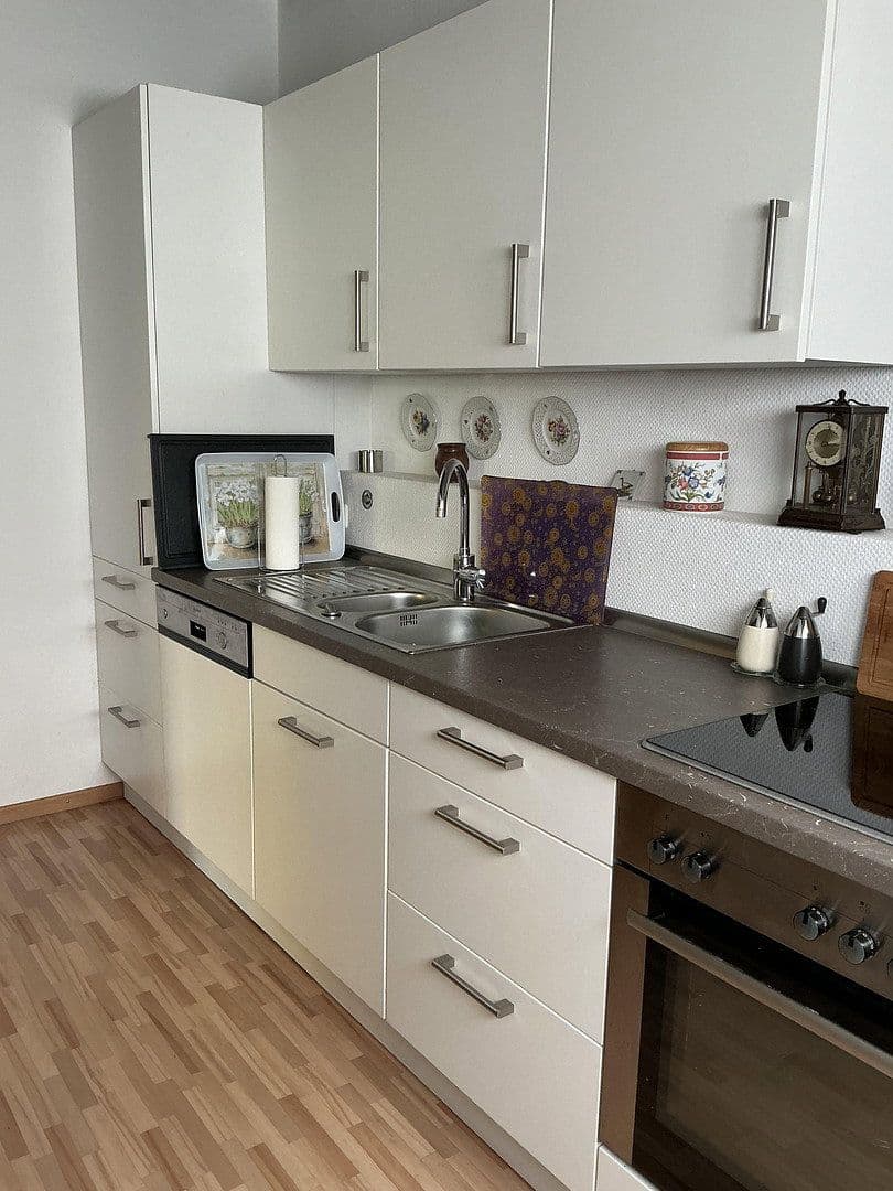 Prodej domu 218 m², pozemek 661 m², Wiesenstraße 10, Eltville am Rhein, Hessen Prodej domu 218 m², pozemek 661 m², Wiesenstraße 10, Eltville am Rhein, Hessen