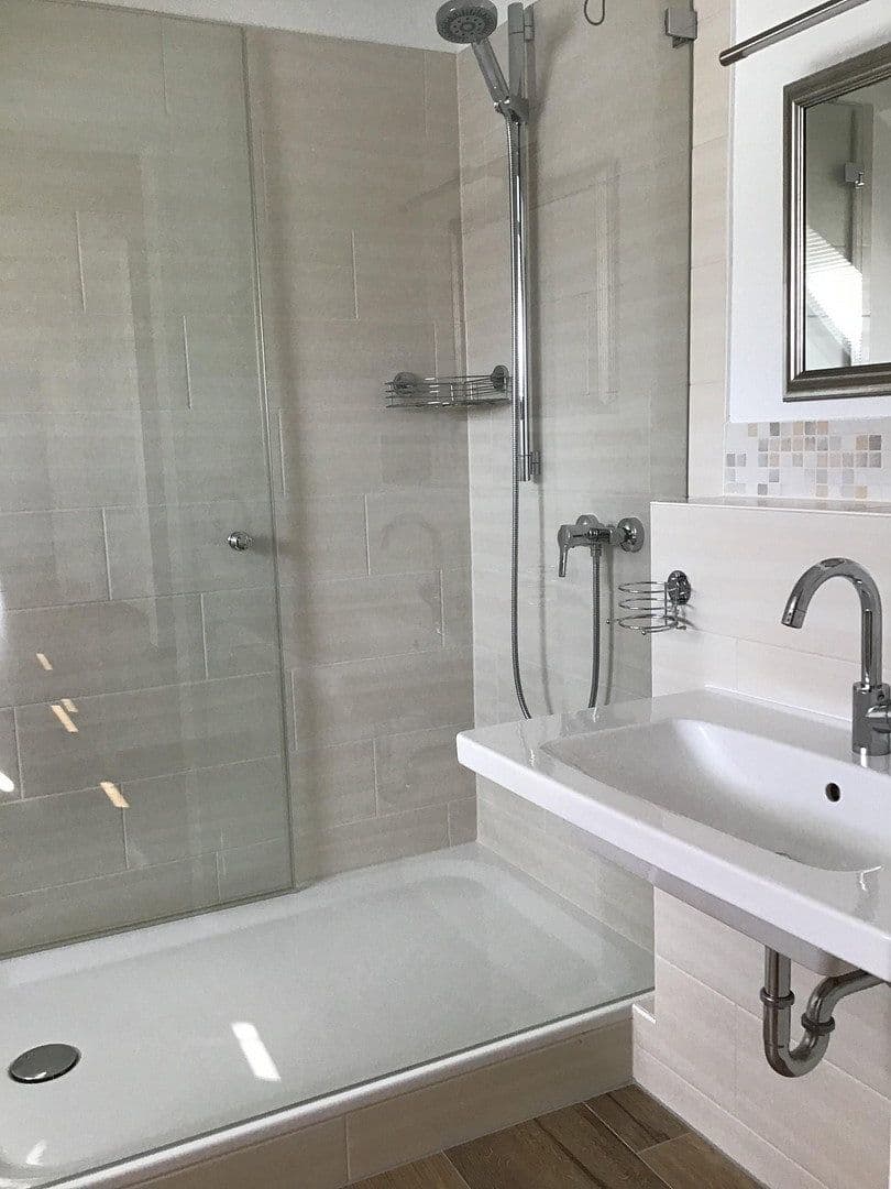 Prodej bytu 6+1 145 m², Wiesenstraße 8, Eltville am Rhein, Hessen Prodej bytu 6+1 145 m², Wiesenstraße 8, Eltville am Rhein, Hessen