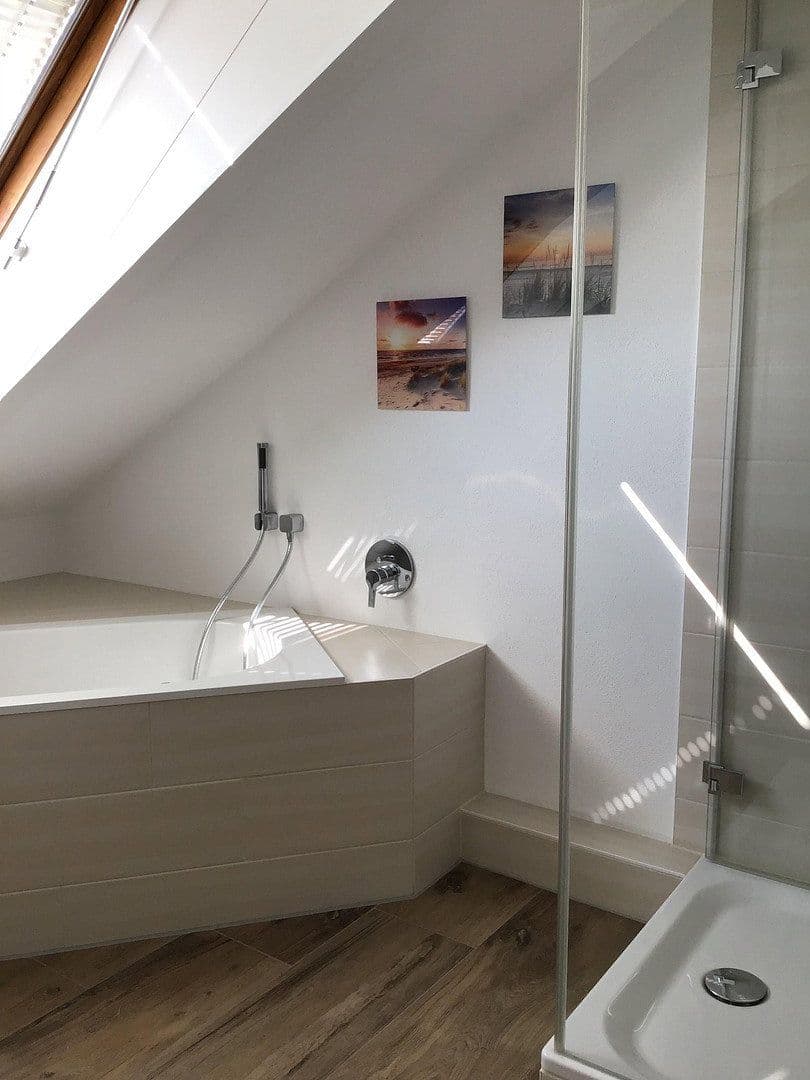 Prodej bytu 6+1 145 m², Wiesenstraße 8, Eltville am Rhein, Hessen Prodej bytu 6+1 145 m², Wiesenstraße 8, Eltville am Rhein, Hessen