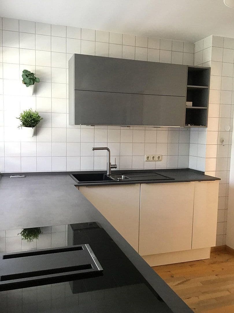 Prodej bytu 6+1 145 m², Wiesenstraße 8, Eltville am Rhein, Hessen Prodej bytu 6+1 145 m², Wiesenstraße 8, Eltville am Rhein, Hessen