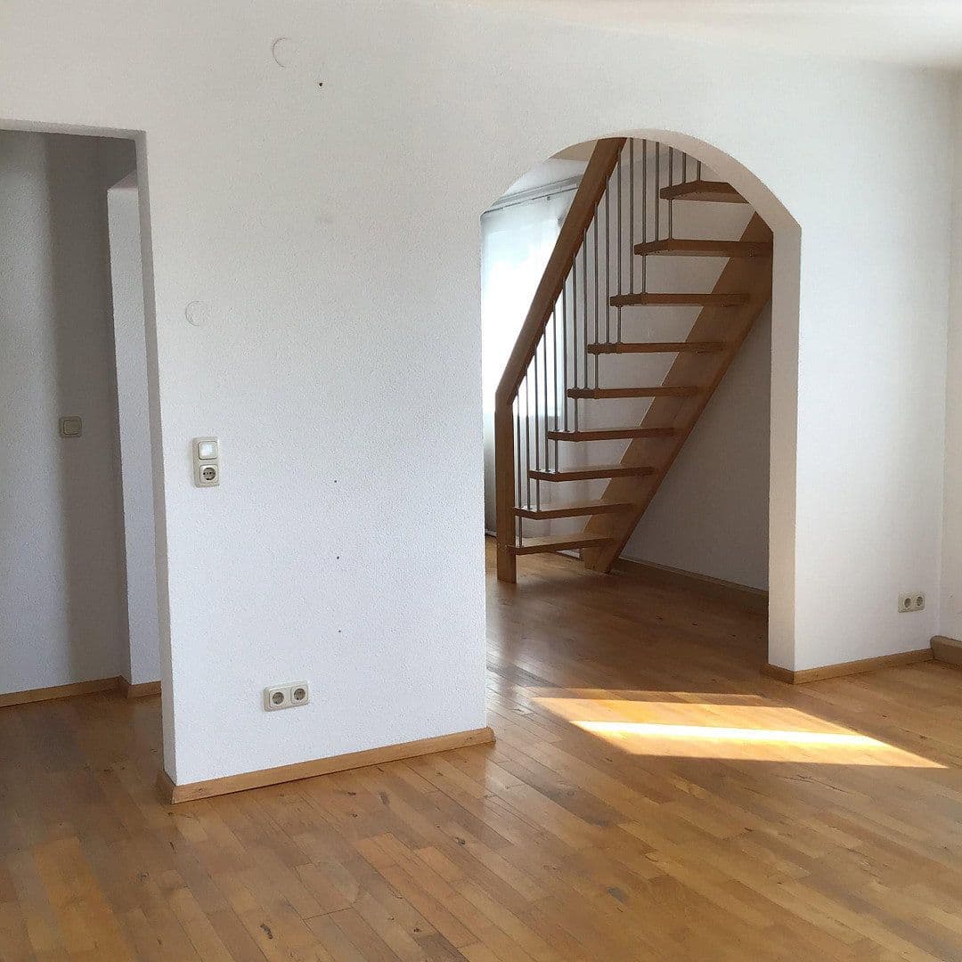 Prodej bytu 6+1 145 m², Wiesenstraße 8, Eltville am Rhein, Hessen Prodej bytu 6+1 145 m², Wiesenstraße 8, Eltville am Rhein, Hessen