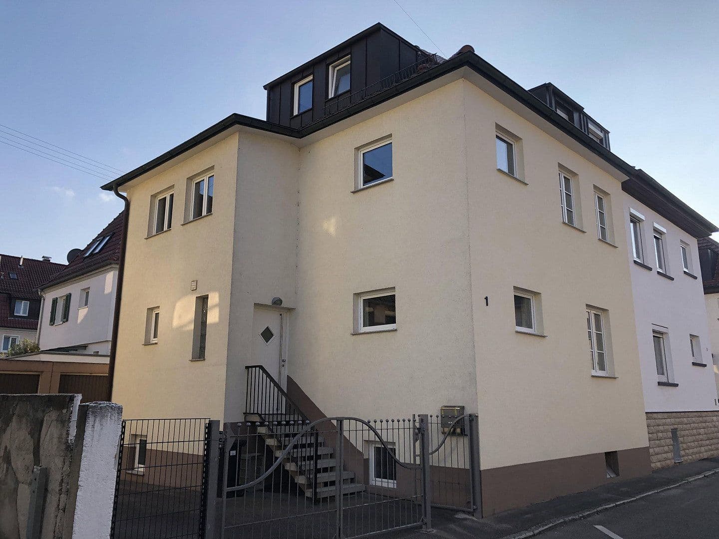 Pronájem domu 160 m², pozemek 200 m², Fellbach, Bádensko-Württembersko Pronájem domu 160 m², pozemek 200 m², Fellbach, Bádensko-Württembersko