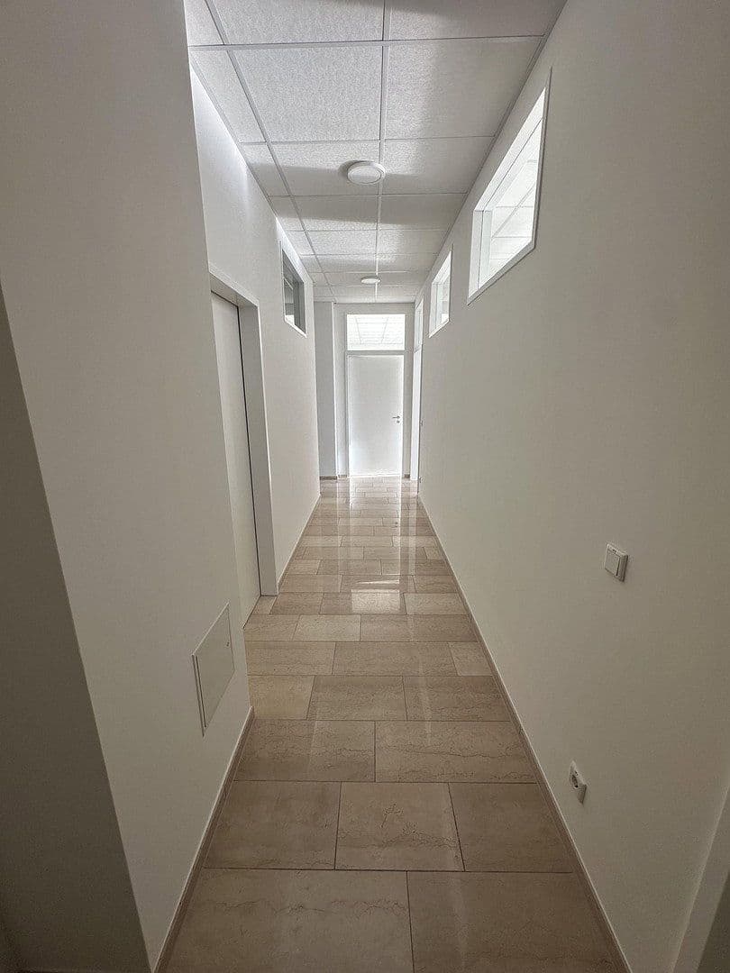 Pronájem kanceláře 162 m², Karl-Schurz-Straße, Paderborn, Severní Porýní-Vestfálsko Pronájem kanceláře 162 m², Karl-Schurz-Straße, Paderborn, Severní Porýní-Vestfálsko
