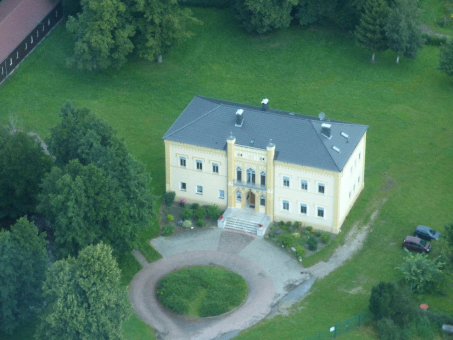 Prodej domu 655 m², pozemek 865 m², Lindenstr. 18, Brahlstorf, Mecklenburg-Vorpommern Prodej domu 655 m², pozemek 865 m², Lindenstr. 18, Brahlstorf, Mecklenburg-Vorpommern