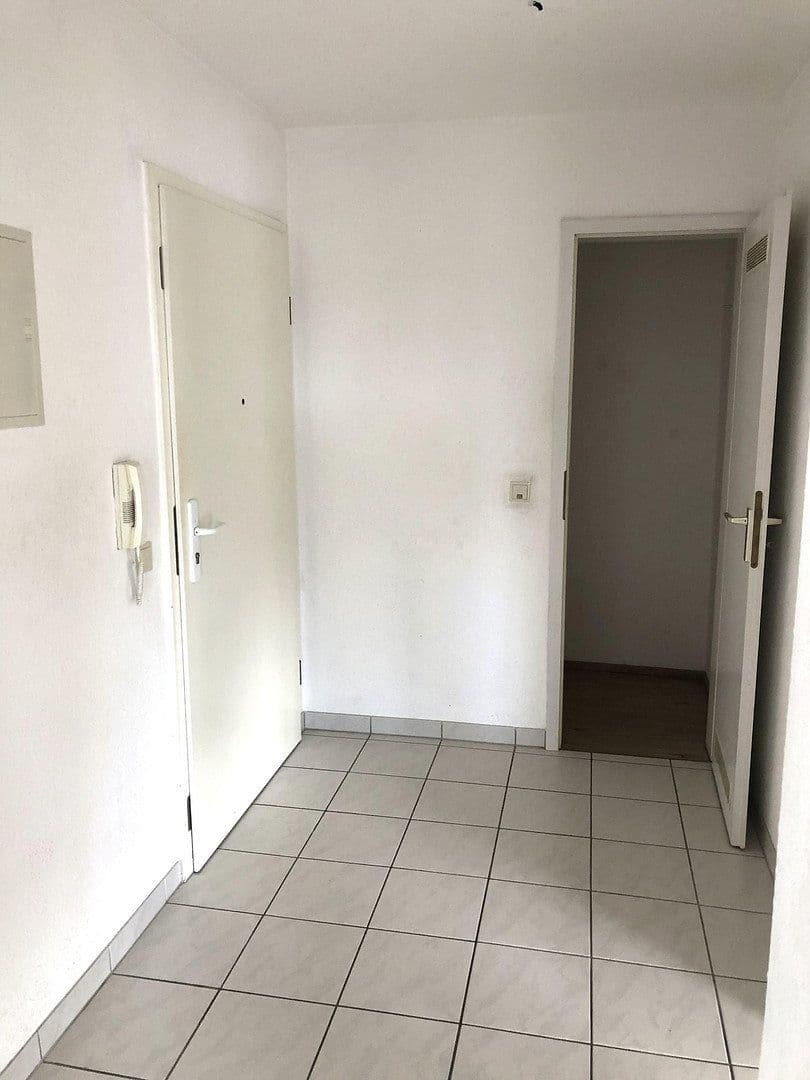 Prodej bytu 3+1 70 m², Neustadter Ring 8, Ludwigshafen am Rhein, Porýní-Falc Prodej bytu 3+1 70 m², Neustadter Ring 8, Ludwigshafen am Rhein, Porýní-Falc