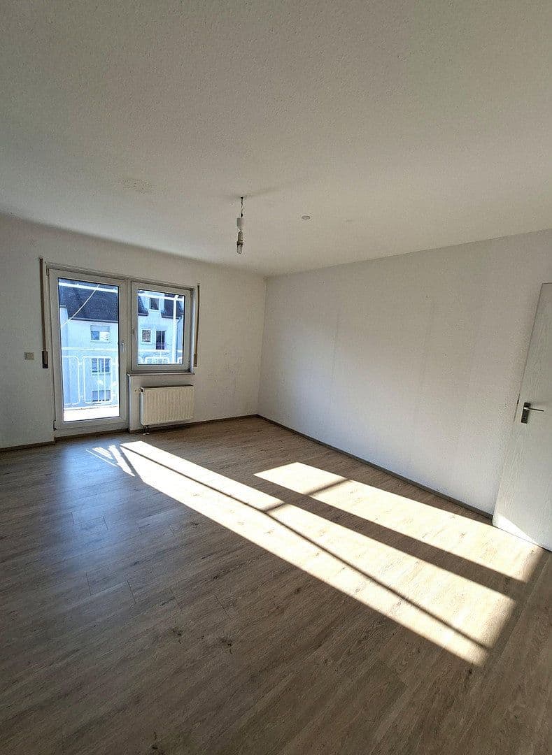 Prodej bytu 3+1 70 m², Neustadter Ring 8, Ludwigshafen am Rhein, Porýní-Falc Prodej bytu 3+1 70 m², Neustadter Ring 8, Ludwigshafen am Rhein, Porýní-Falc