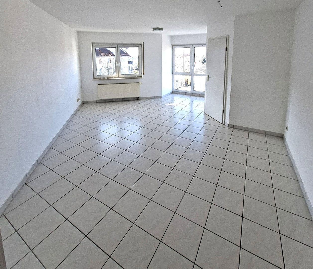 Prodej bytu 3+1 70 m², Neustadter Ring 8, Ludwigshafen am Rhein, Porýní-Falc Prodej bytu 3+1 70 m², Neustadter Ring 8, Ludwigshafen am Rhein, Porýní-Falc