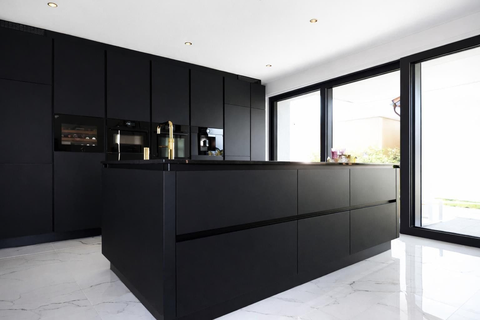 Prodej bytu 4+kk 135 m², Friedrichshafen, Bádensko-Württembersko Prodej bytu 4+kk 135 m², Friedrichshafen, Bádensko-Württembersko