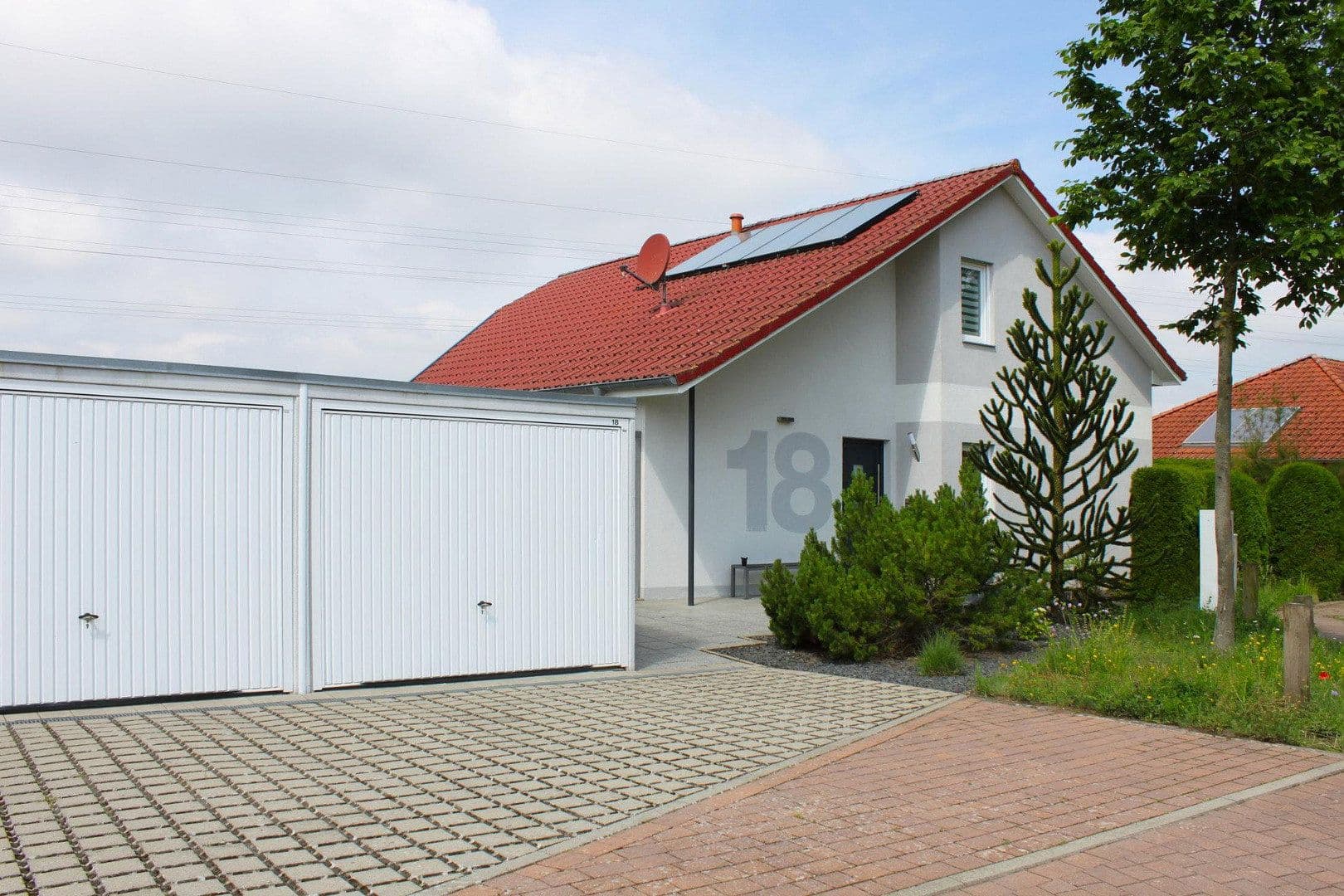 Prodej domu 153 m², pozemek 615 m², Lüneburg, Dolní Sasko Prodej domu 153 m², pozemek 615 m², Lüneburg, Dolní Sasko