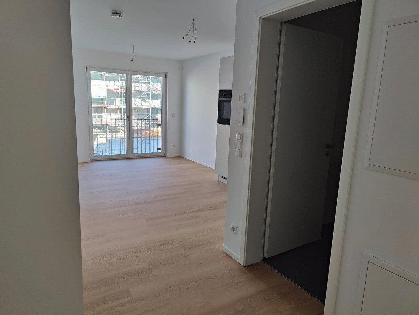 Pronájem bytu 1+1 27 m², Maximilianstr. 43, Nürnberg, Bavorsko Pronájem bytu 1+1 27 m², Maximilianstr. 43, Nürnberg, Bavorsko
