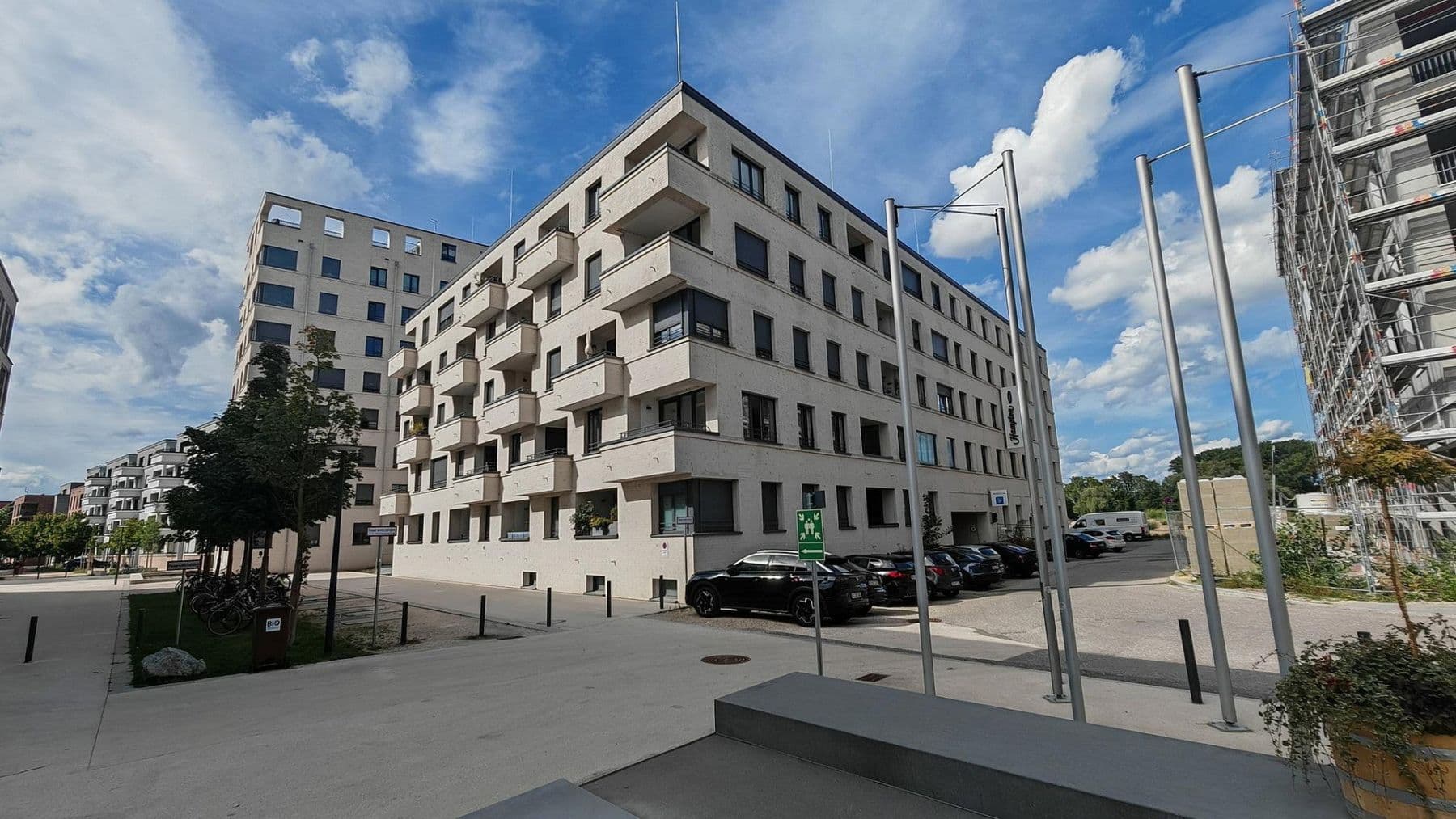 Pronájem bytu 4+1 114 m², Johanna-Dachs-Str. 34, Regensburg, Bavorsko Pronájem bytu 4+1 114 m², Johanna-Dachs-Str. 34, Regensburg, Bavorsko