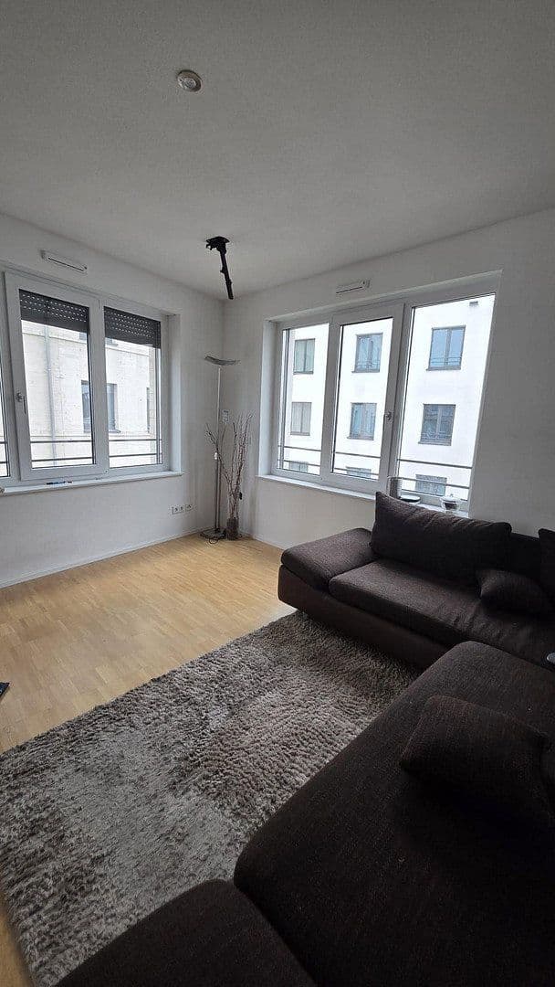 Pronájem bytu 4+1 114 m², Johanna-Dachs-Str. 34, Regensburg, Bavorsko Pronájem bytu 4+1 114 m², Johanna-Dachs-Str. 34, Regensburg, Bavorsko