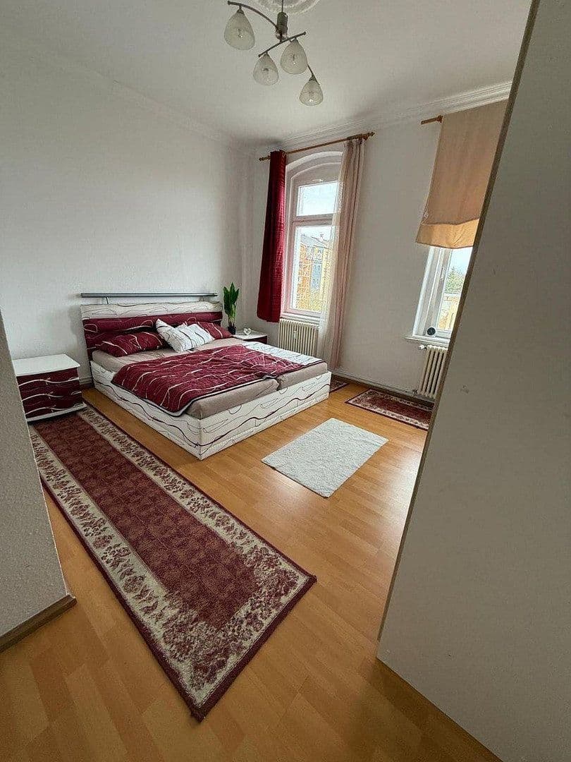 Prodej bytu 4+1 90 m², Martin Lutherstr 12, Plauen, Sasko Prodej bytu 4+1 90 m², Martin Lutherstr 12, Plauen, Sasko