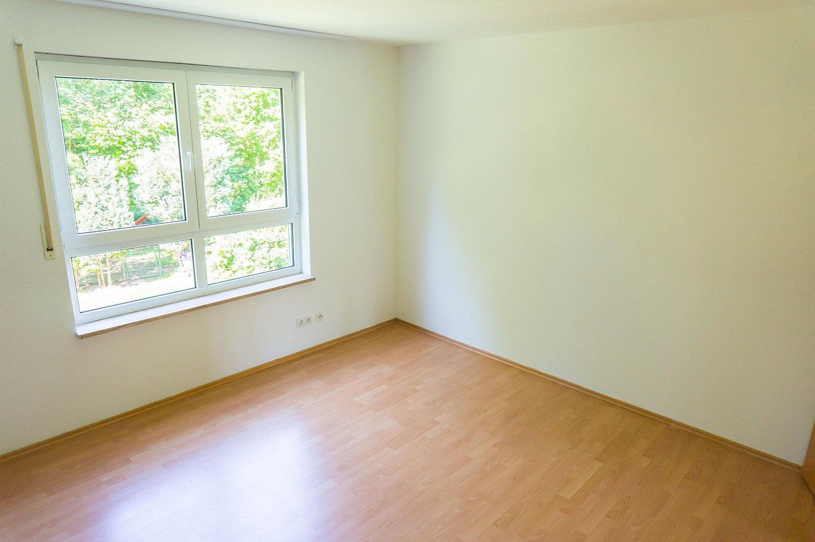 Pronájem bytu 3+1 90 m², Makarenkostraße 28, Nürnberg, Bavorsko Pronájem bytu 3+1 90 m², Makarenkostraße 28, Nürnberg, Bavorsko