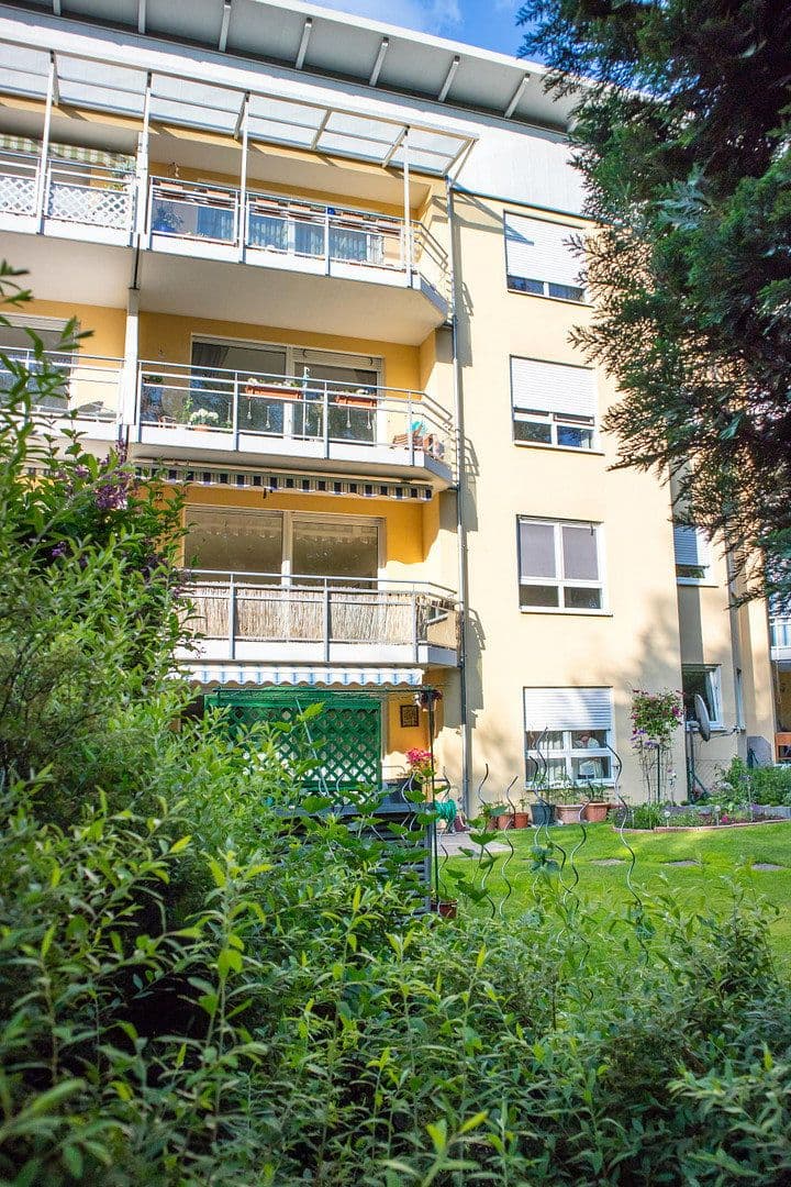 Pronájem bytu 3+1 90 m², Makarenkostraße 28, Nürnberg, Bavorsko Pronájem bytu 3+1 90 m², Makarenkostraße 28, Nürnberg, Bavorsko