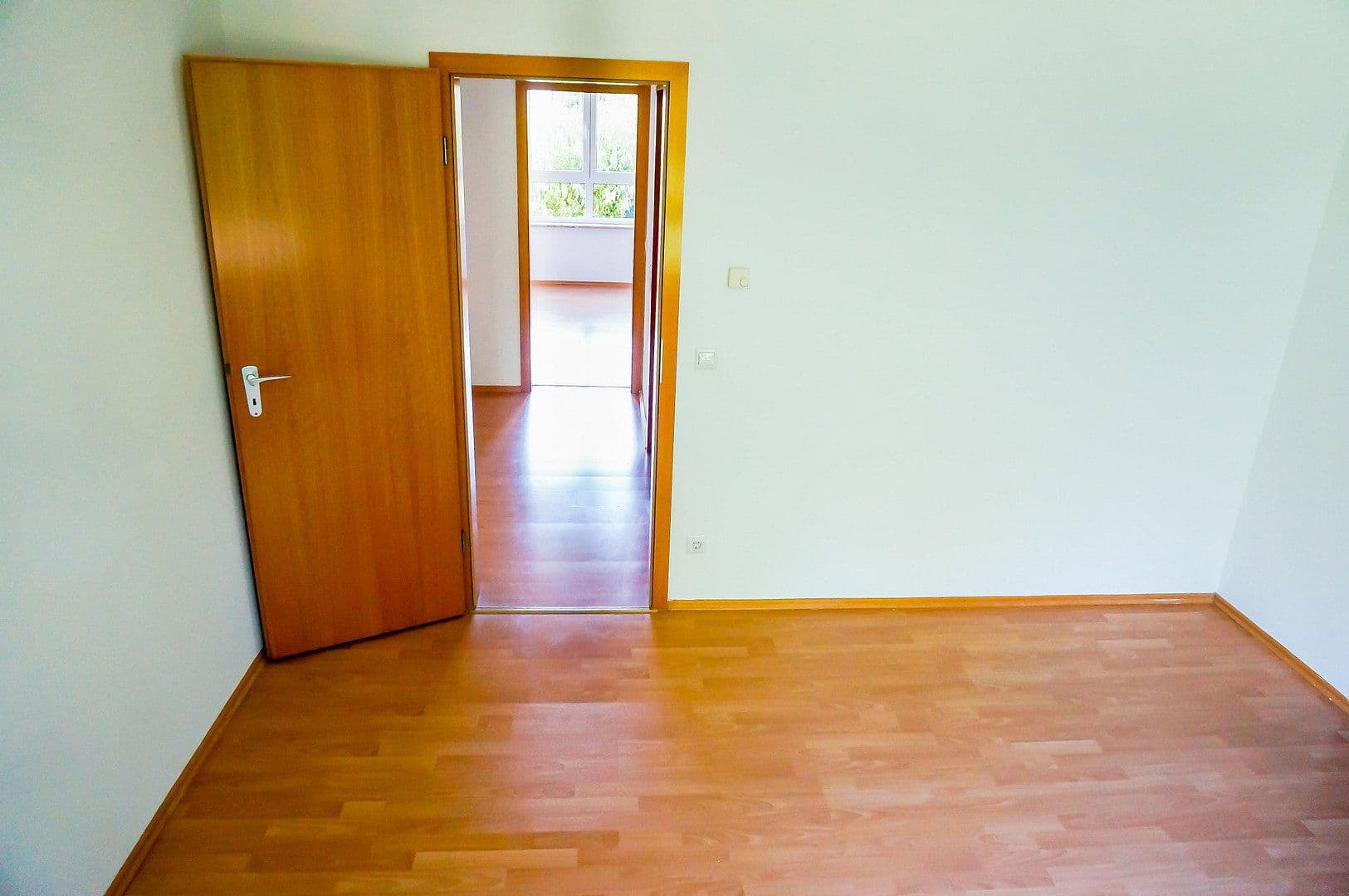 Pronájem bytu 3+1 90 m², Makarenkostraße 28, Nürnberg, Bavorsko Pronájem bytu 3+1 90 m², Makarenkostraße 28, Nürnberg, Bavorsko